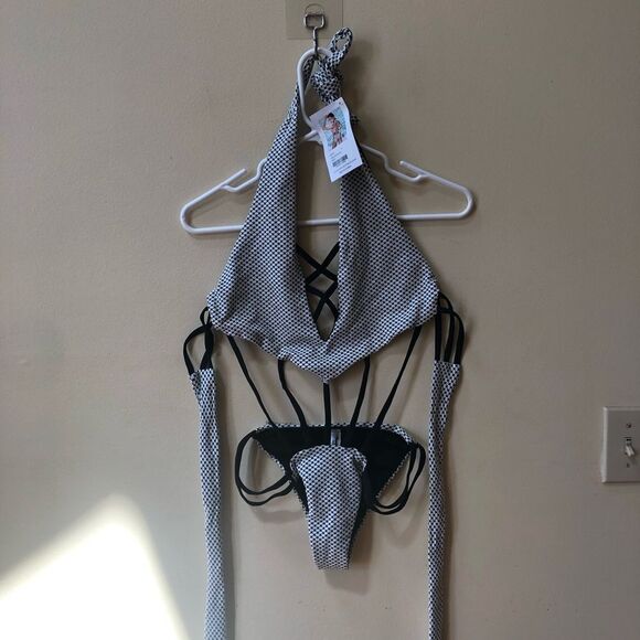 Mapale Swimsuit - Picture 3 of 9